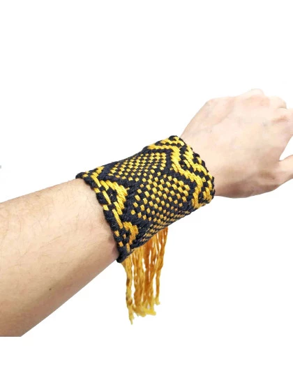 Pulseira Kaxinawá Tecelagem | Arte Indigena | Acessório Xamanico