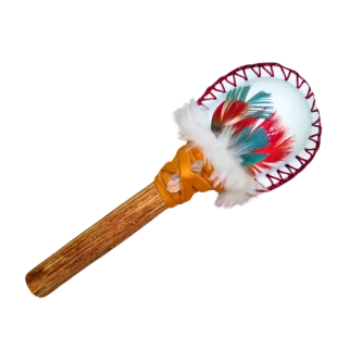Maraca de Couro Branco e Cabo de Jagube