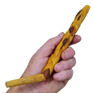 Tepi de Palo Santo com Serpente Entalhada